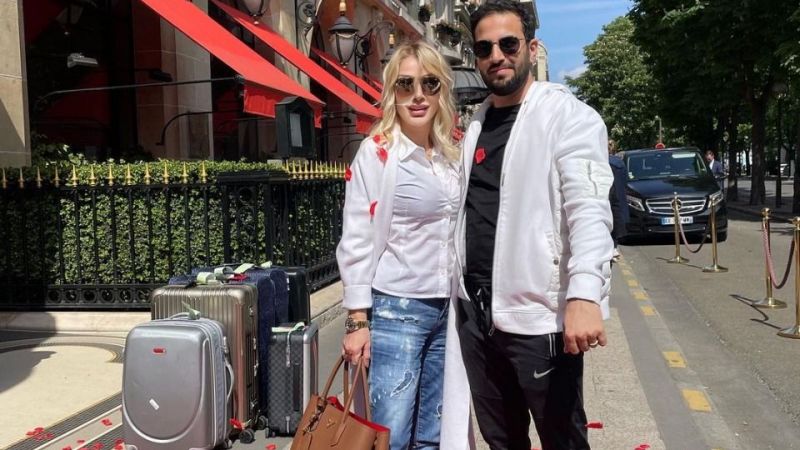 Seda Sayan Hamile mi? Kendinden 25 Yaş Küçük Erkek Arkadaşı ile Evlenerek Gündeme Gelen Seda Sayan, Yine Gündemde! Oğulcan 30 Yaşında Ağabey mi Olacak? 3