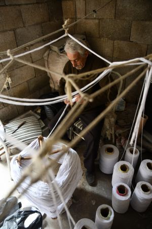 Gaziantep'te yaklaşık 60 yıldır mağarada kendir üretiyor...Gaziantep'in Unutulan El Emeği Mesleği 37