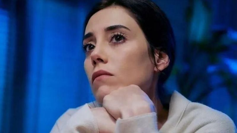 Cansu Dere'den Hiç Beklenmedik Karar: Sadakatsiz Öksüz Kaldı, Milyonlar Gözyaşına Boğuldu! Bu Vedaya Yürek Dayanmaz! 1