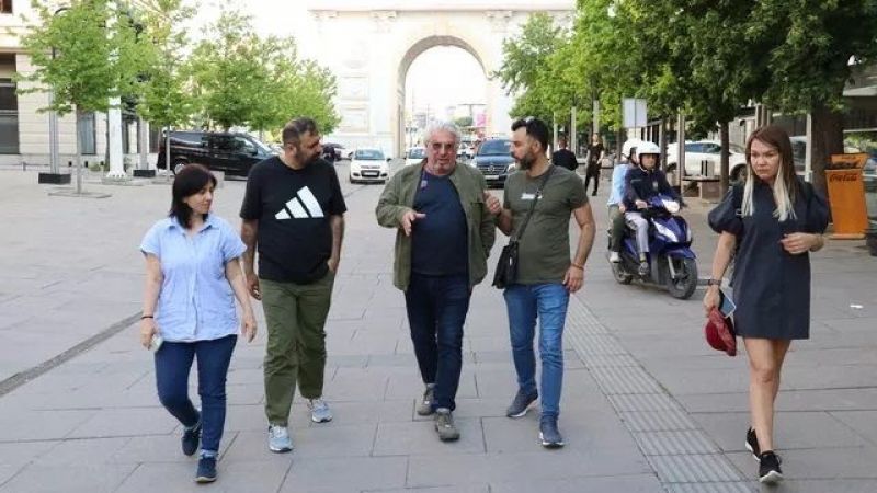 Erdal Özyağcılar'dan Milyonlarca Hayranını Heyecanlandıracak Kareler: Reytingleri Altüst Edecek Büyük Projeye Başladı! 2