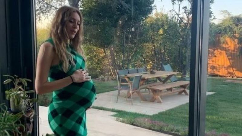 Kenan İmirzalıoğlu Yeni Doğan Kızına Öyle Bir İsim Koydu Ki Akıllara Mecnun Geldi! İlk Kızına Koyduğu İsimle Şaşırtan Kenan, Bu Sefer Takdirleri Topladı! 1