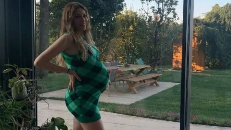 Kenan İmirzalıoğlu Yeni Doğan Kızına Öyle Bir İsim Koydu Ki Akıllara Mecnun Geldi! İlk Kızına Koyduğu İsimle Şaşırtan Kenan, Bu Sefer Takdirleri Topladı! 2