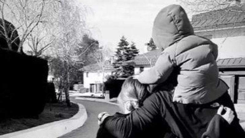 Kenan İmirzalıoğlu Yeni Doğan Kızına Öyle Bir İsim Koydu Ki Akıllara Mecnun Geldi! İlk Kızına Koyduğu İsimle Şaşırtan Kenan, Bu Sefer Takdirleri Topladı! 3