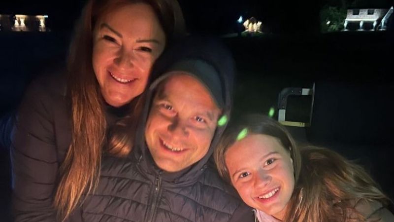 Pınar Altuğ Yıllar Geçtikçe Daha Da Güzelleşiyor: Eşi İçin Özel Bir Gece Düzenleyen Yıldız, Adeta Hayranlarını Büyüledi! Yaş Farkı Falan Kalmamış! 4