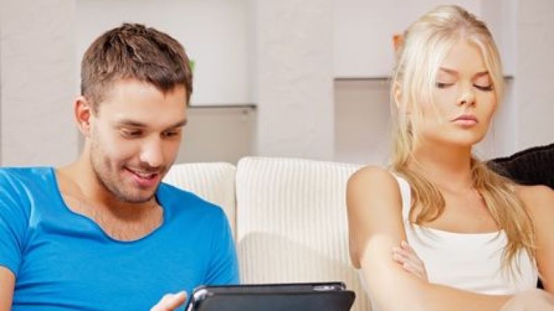 Bu Burçlar Kıskançlıkta İnsanı Çatır Çatır Çatlatır! Kıskançlık Krizleriyle Aklınızı Başınızdan Alacak Burçlara Dikkat! 1