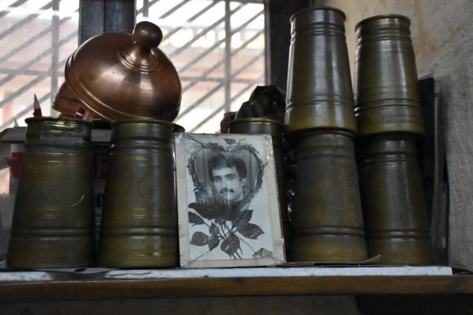 Gaziantep'te 50 yıldır bakır işlemeciliği yapan Bakırcı İsmet'in gençlere vefası 12