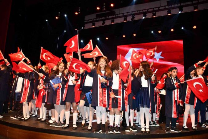 Gaziantep Kolej Vakfı Özel İlkokulu ögrencilerinde mezuniyet coşkusu 1