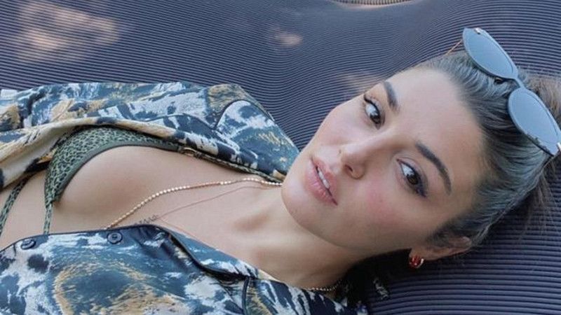 Hande Erçel Yeni Dizi Projesi ile Ekranlara Geri Dönüyor! Hayranları Bu Haberi Bekliyordu! Can Yaman ile Partner Olma Hazırlığında… 4
