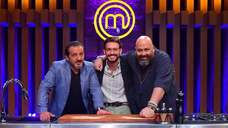 Masterchef 2022 Yarışması Başlıyor! Jüri Üyeleri Kim Oldu! Bu Değişiklik Çok Şaşırtacak! Yeni İsimler Arasında Nusret Dahi Yerine Alıyor 1