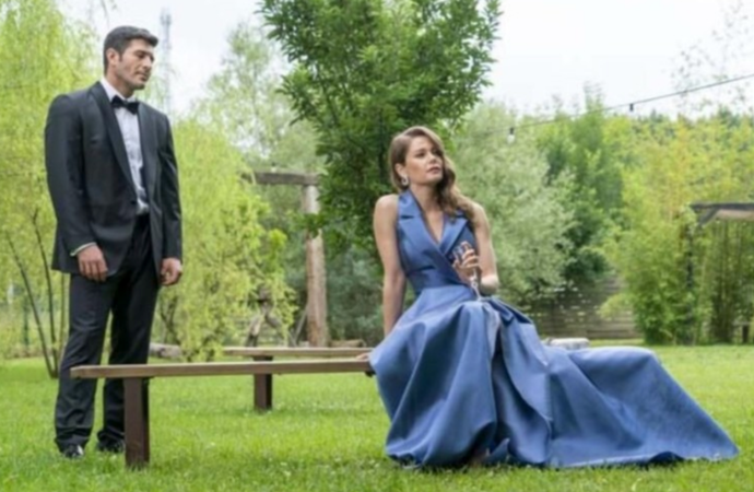 Camdaki Kız Hayri ve Nalan’ı Yakalayan Kişi Ortaya Çıktı! İzleyenler Titredi Nalan'ın Hayatı Resmen Kayacak 1