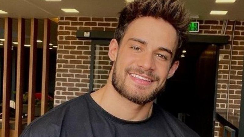 Aşk-I Memnu Bülent'ten Survivor Batuhan'a! Adını Dilinden Düşürmediği Melisa İfşa Oldu! Kazandığı Her Oyunu Hediye Ettiği Melisa, Bakın Kim Çıktı? 1