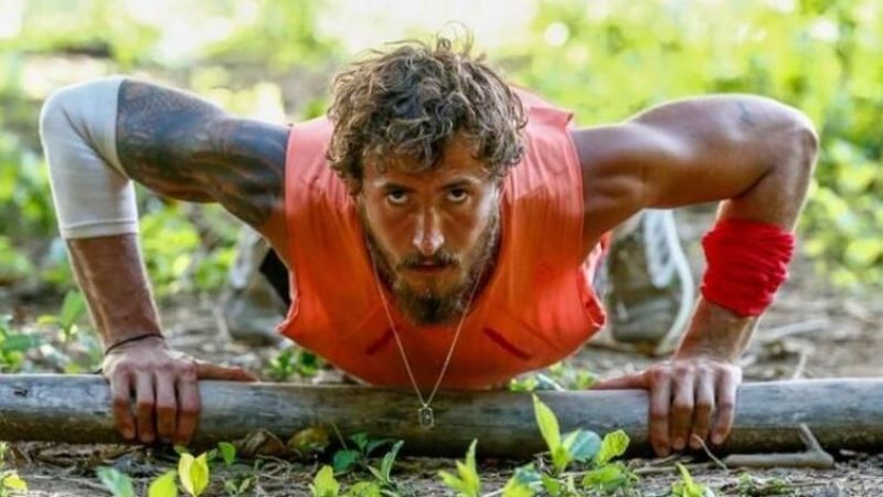 Survivor'da Finale Adım Adım Eleme Heyecanı! Adaya Veda Eden Son İsim Belli Oldu! Duygusal Veda Konuşması Yürekleri Burktu 4