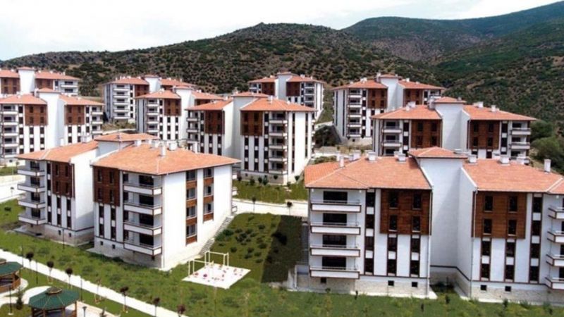 TOKİ'den Aylık Kira Öder Gibi Ev Alma Fırsatı! 3+1 Daireler 15 Yıl Vade ile Geri Ödenebilecek! 2 bin 400 TL ile Yeni Bir Ev Sahibi Olun! 1