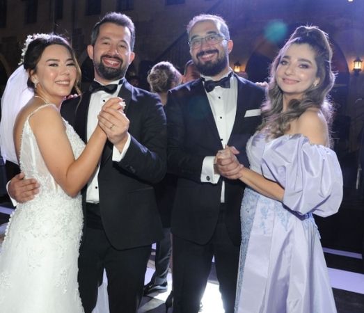 Gaziantep'te Muhteşem Düğün! Siyaset ve iş dünyası ile medikal sektörü ve sağlık sektörü düğüne akın etti 2