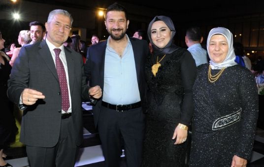 Gaziantep'te Muhteşem Düğün! Siyaset ve iş dünyası ile medikal sektörü ve sağlık sektörü düğüne akın etti 7