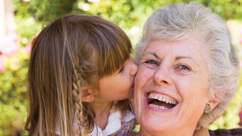 Torununa Bakan Anneanne ve Babaanneler İçin 425 TL Ücret Verilecek! Şartları Taşıyanlar Başvuru Yapabilecek! 3