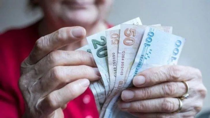 Emeklilerin Merak Ettiği Soru Yanıtını Buldu: Bankalardan Promosyon Farkı Alınabilir Mi? 2