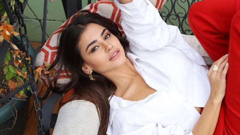 Gönül Dağı'nın Asuman'ından Fizik Şov! Hazal Çağlar, Mini Eteği İle Ateşleri Yükseltti! 1