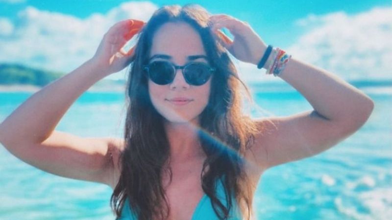 Survivor'ın En Küçüğü Aşkım Burçe Tunay, Yeni Pozları İle Sosyal Medyayı Salladı! Aşkım Burçe'nin Mini Şortu, Nefesleri Kesti! 1