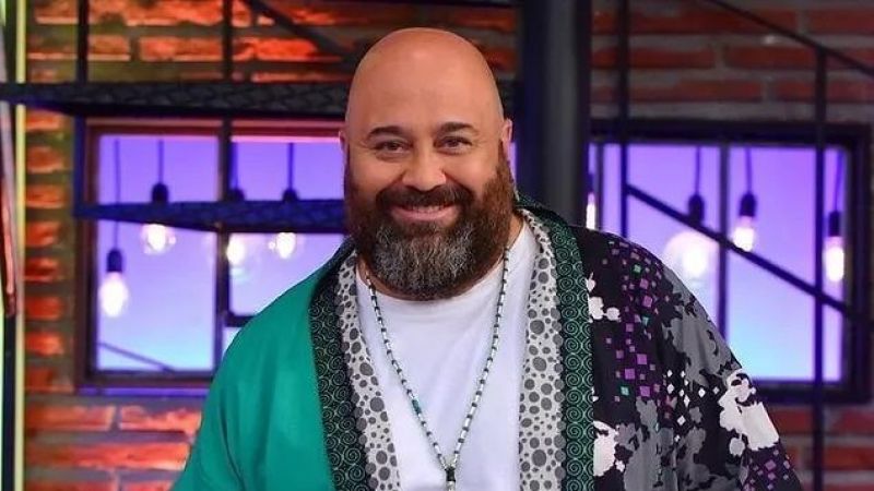 Masterchef Türkiye'nin Sevilen Jüri Üyesi Somer Sivrioğlu, Giyimine Laf Eden Sosyal Medya Kullanıcılarına Esprili Bir Şekilde Yanıt Verdi: “Peki Benim Ship Sanmam?” 3