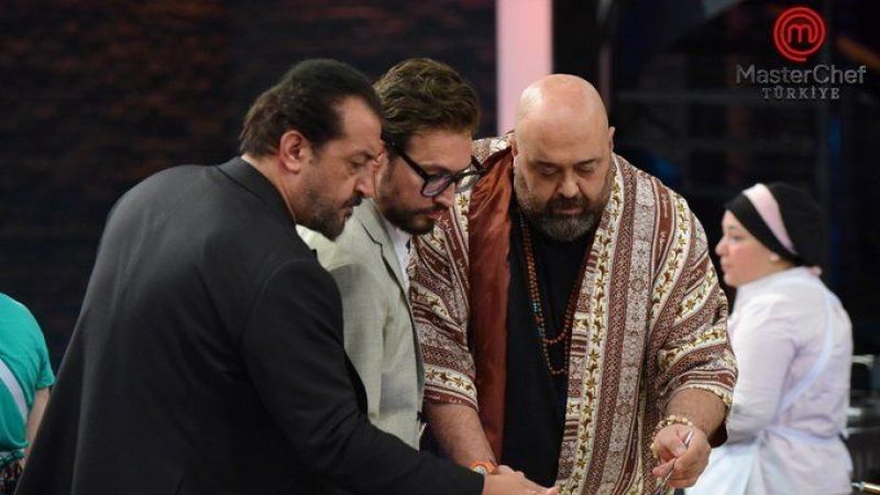 Masterchef Hızını Alamadı, Yeni Sezona Aşk Bombasıyla Giriş Yaptı! Masterchef’teki O İki İsim Meğer… 1