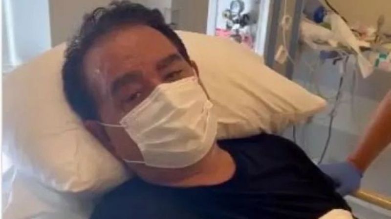 Trafik Kazasından Sonra Sahneye Çıkan Tatlıses’in Çocukları Sahnede Küslüğü Bitirdi, Kardeşler Arasındaki Buzlar Eridi! 4