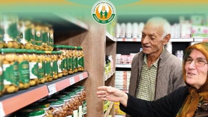 Tarım Kredi Market Temel İhtiyaç Ürünlerinde Dev İndirimler Yaptı: Beyaz Peynir, Çay, Makarna Ve Daha Pek Çok Ürün İçin Dev Kuyruklar Oluştu! 1