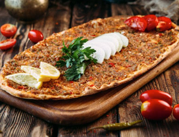 Gastronomi Kenti GAZİANTEP'e Geldiyseniz...Gaziantep'te ne nerede yenir? Kuşbaşı,Baklava, Patlıcan Kebabı, Yuvalama Gibi Antep'e has yemeklerin tarifleri haberimizde...Gaziantep'e özel yemek tarifleri.. 9