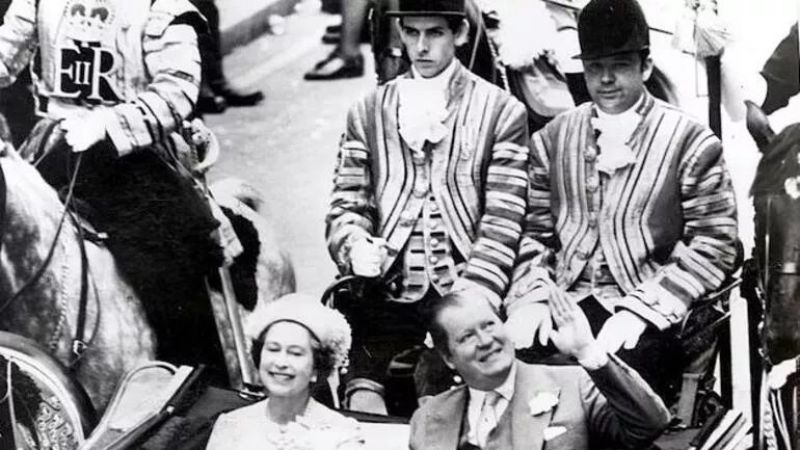 Dünya Medyası Onu Konuşuyor: Kraliçe 2. Elizabeth’in 44 Yıl Boyunca Sırlarını Saklayan “Uzun Paul” Kimdir? 3