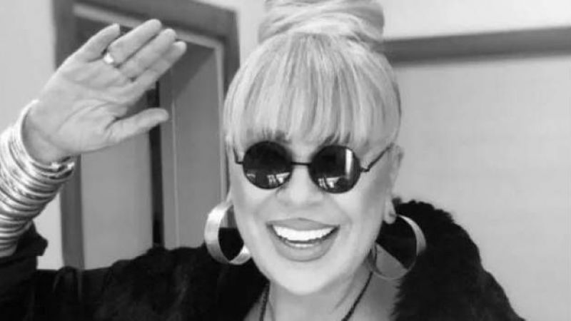 Ünlü Şarkıcı Zerrin Özer Daha Fazla Dayanamadı, Kararını Duyurdu: Yok Dayanamıyorum, Dayanılmıyor… 1