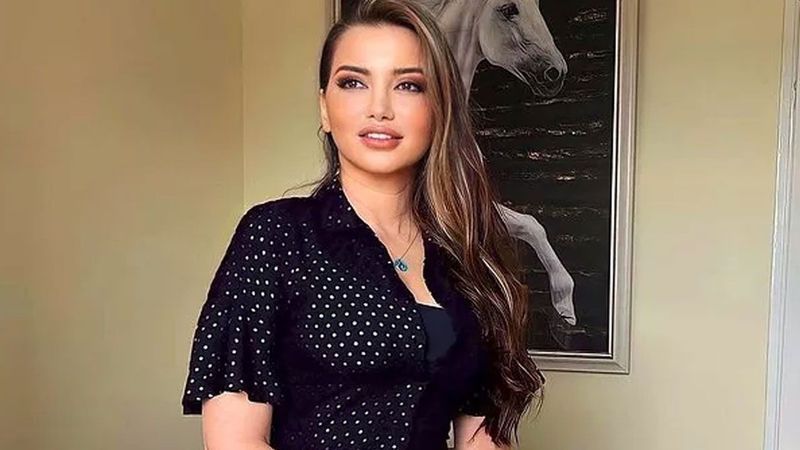 Klinik Psikolog Esra Ezmeci'nin sosyal medya etkinliğinde şaşkına çeviren olay! Erkek sanıp evlendim, önceden kadınmış! 1