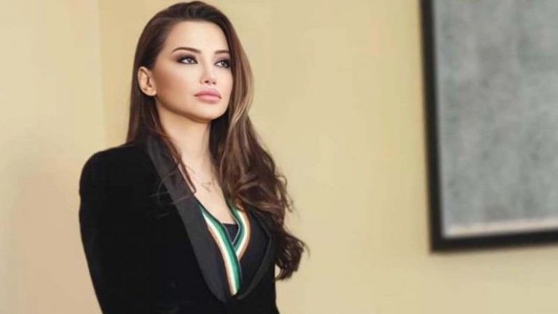 Klinik Psikolog Esra Ezmeci'nin sosyal medya etkinliğinde şaşkına çeviren olay! Erkek sanıp evlendim, önceden kadınmış! 2