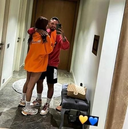 Selin Ciğerci eski eşi boşandığı Gökhan Çıra’nın evinden ayna pozunu paylaştı,Gökhan Çıra ise “Kaos istemiyorum” sözlerini dile getirdi: “Kaos istemiyorum” 2