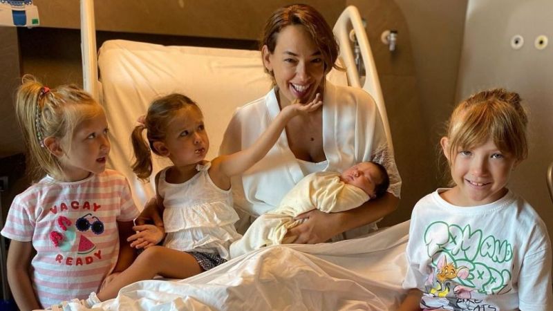 Geçtiğimiz Ay Anne Olmuştu; Seda Bakan, Kameralara Konuştu! Yakın Arkadaşı Hadise’yi De Unutmadı! “Onu Çok Seviyorum…” 3