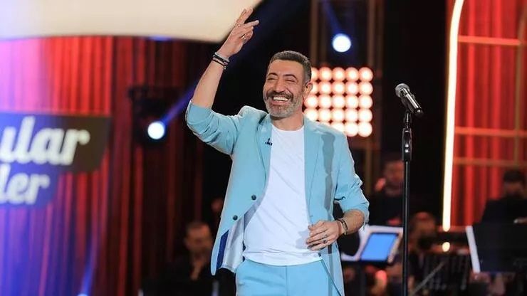 Şarkılar Bizi Söyler Programı Başladı; Hakan Altun İtirafları Peş Peşe Sıraladı! “Evlenmedim, Meslek Hastalığı…” Neler Oluyor? 3