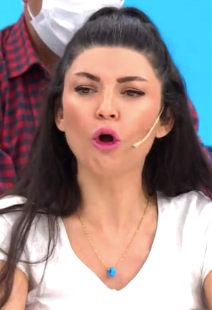 Gaziantep'te Büyük Dolandırıcılık! Müge Anlı Çıldırdı! Gaziantep'te yaşayan Mustafa İnce Yüzlerce Kişiyi Milyonlarca Lira dolandırdı... Müge Anlı Böyle Dolandırıcılık Olamaz dedi 5