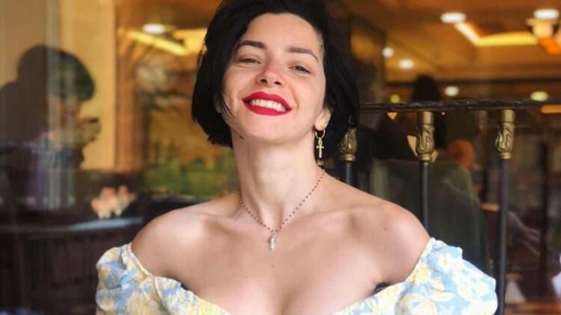 Merve Boluğur’un Mutluluğu Kısa Sürdü! ‘Kocam Kocam’ Dediği Mert Aydın, Soluğu Mahkemede Aldı! Neler Oluyor? “Güzel Günlerimiz İçin Teşekkürler…” 1