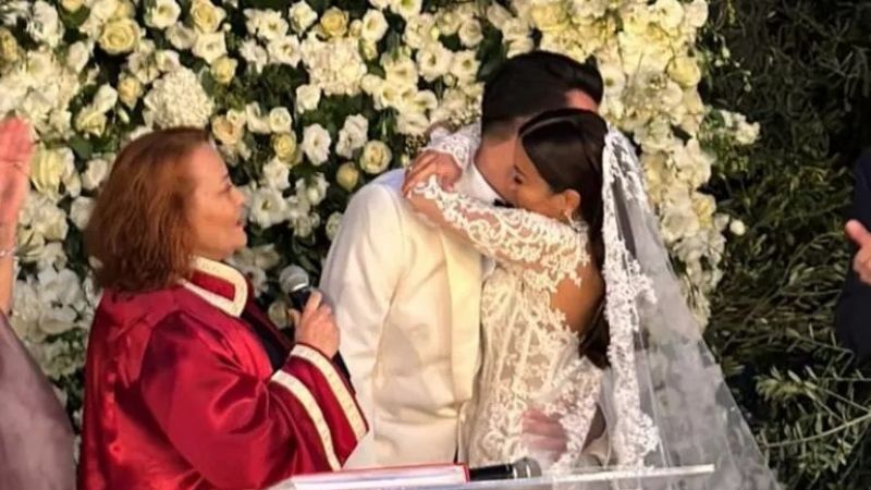 Sibel Can İle Hakan Ural Bile Yan Yana Gelmişti! Engincan Ural’ın Görkemli Düğününden 1,5 Ay Sonra Boşanma Haberi Geldi: “Sadece Gülüyorum…” 1