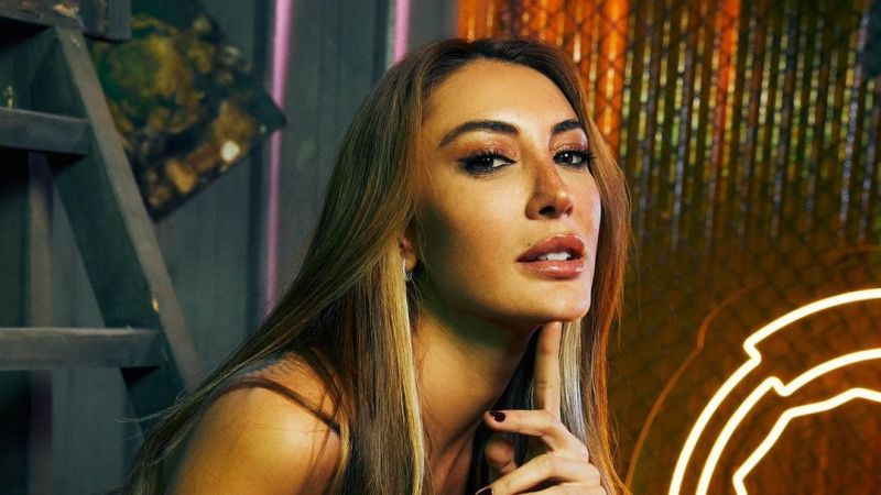 Survivor’ın İlk Kadın Şampiyonu; Arka Sokaklar’ın Bahar’ıydı! Merve Oflaz’ın Verdiği Pozlar Instagram’ı Alev Alev Yaktı! “Doğal Güzellik Mi Desem?” 4