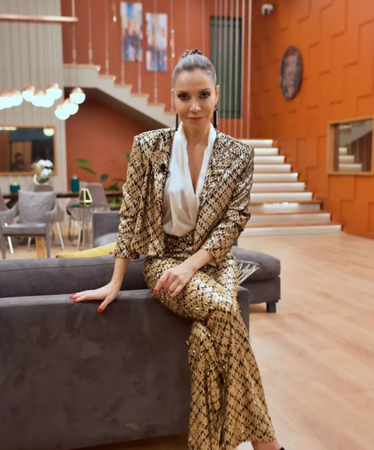 Kısmetse Olur Yeniden Dönüyor! Bir dönemin en çok konuşulan programı geri dönüyor! Kısmetse Olur Öykü Serter'in sunumuyla bakın ne zaman başlıyor 2