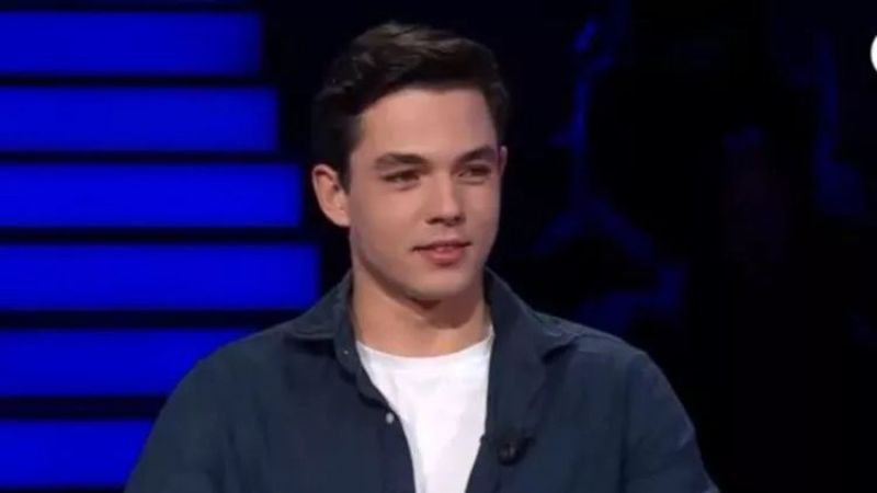 Tam Üç Yıldır Kimse Başaramıyordu! 20 Yaşındaki Genç, 1 Milyon TL’lik Soruyu Açtırdı! Kenan İmirzalıoğlu Bile Gözlerine İnanamadı… 2