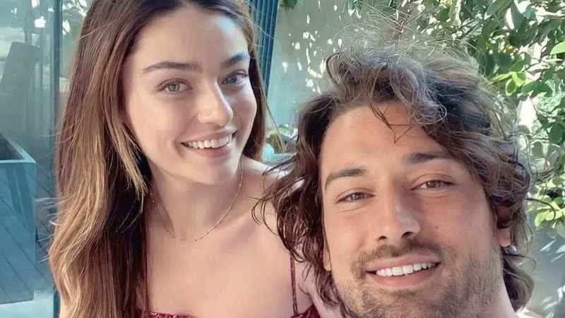 Daha Yeni İlişkisi Bitmişti! Ayça Ayşin Turan’dan Aşk ve İş Yaşamına Dair Çok Çarpıcı İtiraflar Geldi: “Yeniden Doğmuş Gibi Hissediyorum…” 4