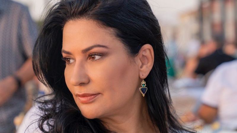 Üç Kız Kardeş Dizisinin Nesrin’i İclal Aydın İlk Kez İtiraf Etti: “Bazen Hiçbir Şey Hissetmediğim Günlerim Oluyor…” Meğer Hikayenin Sonunda… 3