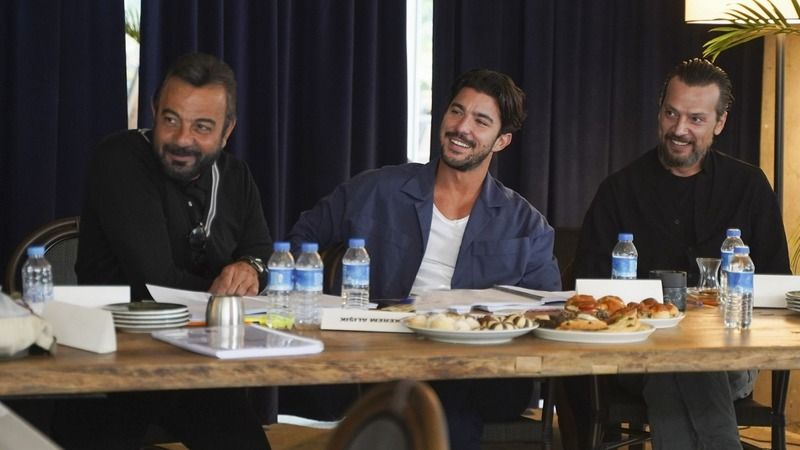 Fragmanlar Yayınlandı, Saatler Ayarlandı! Türkiye’nin Yeni Kahramanlık Dizisi Sipahi, Bu Akşam Başlıyor! Kaan Yıldırım, Özge Gürel Ve Kerem Alışık… Hepsi Var! 3