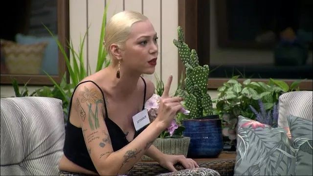 Aybüke Çangal, Kısmetse Olur Programını Karıştırdı! İlk Olay ‘Çakal’ Dövmesi Olmuştu! Bu Kez Gerilim Gelin Adaylar Arasında Yaşandı! 3