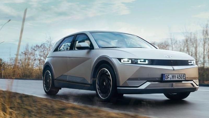 Hyundai Ioniq 5 Modelinin Farklı Bir Versiyonunu Türkiye Pazarına Dahil Etti! 4x2 Modelin Fiyatı Çok Daha Ucuz! 4