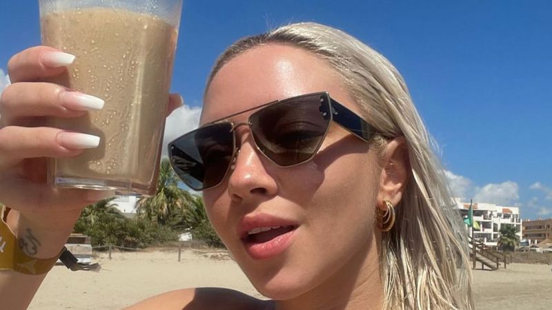 Koronavirüs Bitti; Aşı Tartışması Bitmedi! Ece Seçkin, Aylar Sonra İlk Kez Açıkladı: “Aşı Olmadığı İçin Cahillikle Suçladığım Herkesten Özür Dilerim…” 1