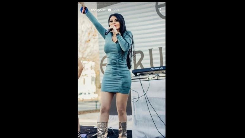 Sosyal Medya Paylaşımları Alev Alev Yaktı; Mini Elbisesi Yürekleri Hoplattı! Ebru Polat, Bu Kez De Konserinde İddiasını Konuşturdu! Meğer… 4