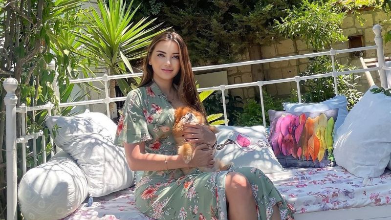 Cinsel İlişki Esnasında İsteği Gidiyor! Bunlar Söylenecek Sözler Mi? Uzman Klinik Psikolog Esra Ezmeci Bu Kez Sorunu “Telkinle” Çözdü! 1