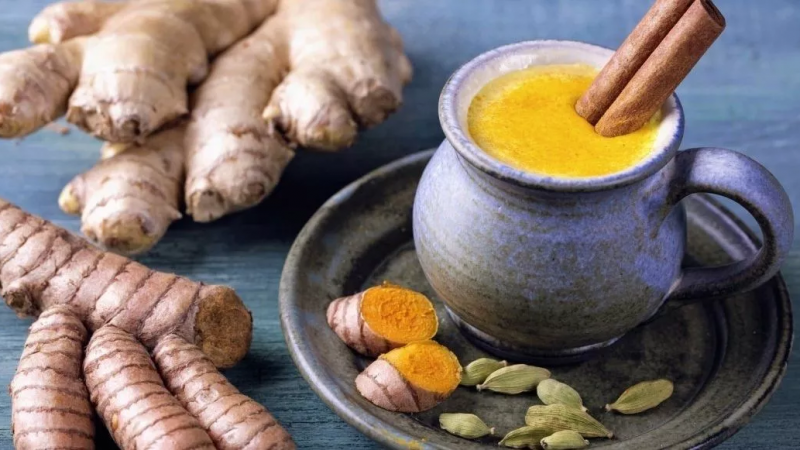 Soğuk havalarda çok etkili! Hem hastalıklara karşı koruyor hem tedavi ediyor! İşte zerdeçalın faydaları 3